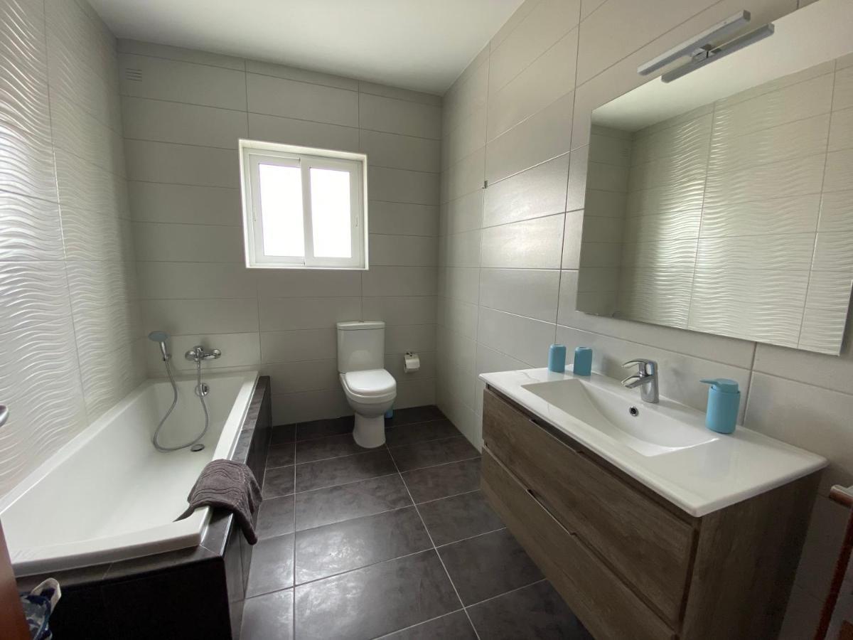 Sunshine Apartments Mellieha - Modern Three Bedroom Ground Floor Apartment With Yard Dış mekan fotoğraf