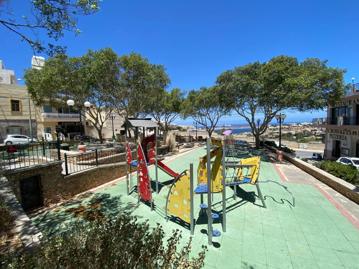 Sunshine Apartments Mellieha - Modern Three Bedroom Ground Floor Apartment With Yard Dış mekan fotoğraf